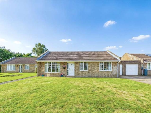 Bungalow for sale in Burton and Winkton