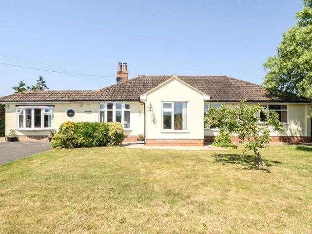 Bungalow for sale in Northmoor Green or Moorland, North Petherton