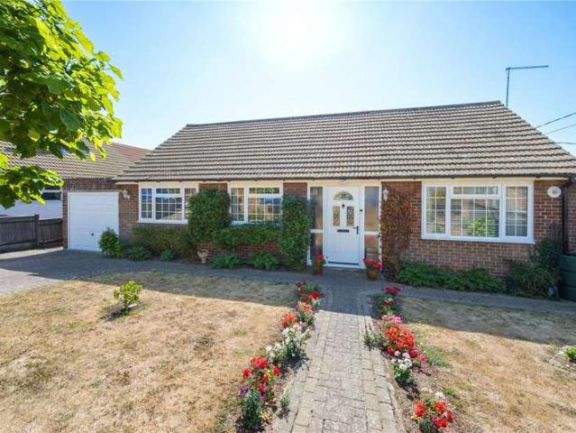 Bungalow for sale in Nelson Park, Dover