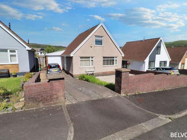 Bungalow for sale in Ynysybwl and Coed-y-cwm, Glyncoch