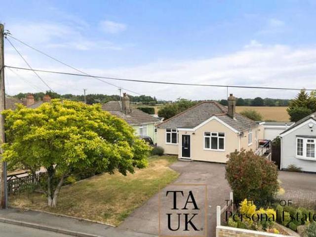 Bungalow for sale in Feering, Braintree