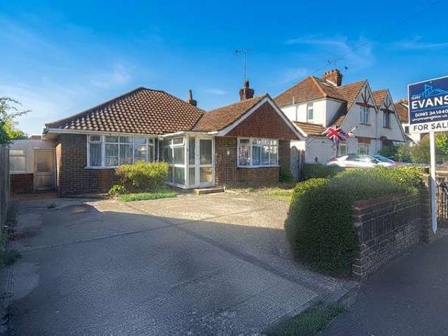 Bungalow for sale in Lancing, Adur