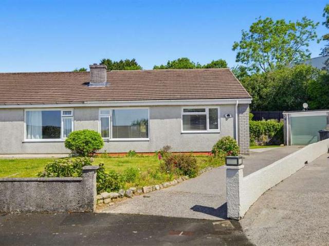 Bungalow for sale in Mount Wise