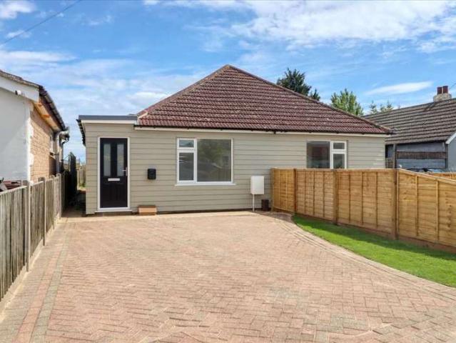 Bungalow for sale in Holland-on-Sea, Dale Hill