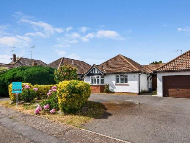 Bungalow for sale in North Shoebury, Alton Barnes