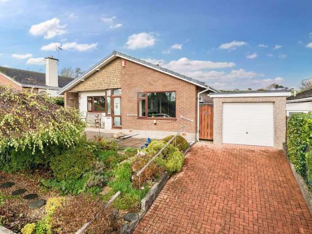 Bungalow for sale in Strode, Devon