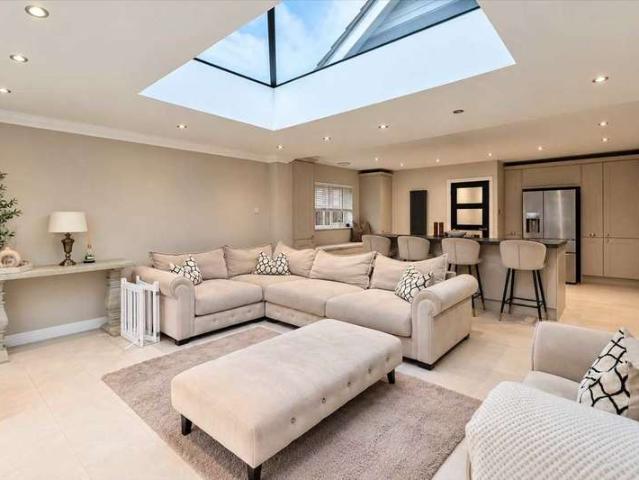 Bungalow for sale in Little Clacton, Tendring