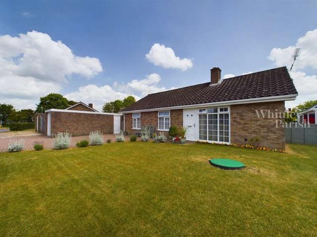 Bungalow for sale in Pulham Market, South Norfolk