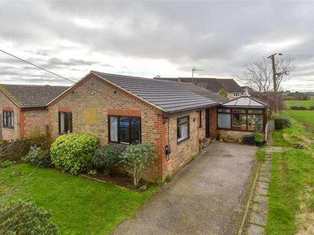 Bungalow for sale in Oad Street, Kent