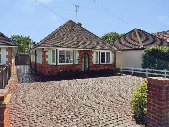 Bungalow for sale in Woodley