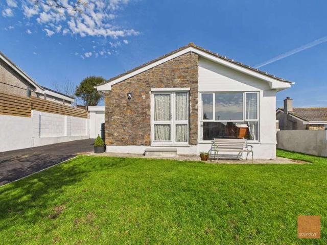Bungalow for rent in Goonvrea, Cornwall