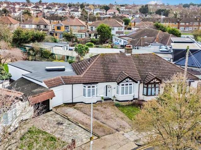 Bungalow for sale in London Borough of Havering, Greater London