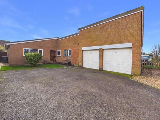 Bungalow for sale in Arrington, Cambridgeshire