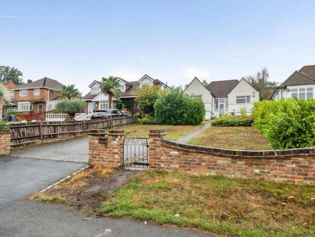 Bungalow for sale in Denham, Higher Denham