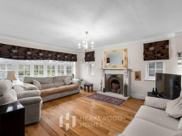 Bungalow for sale in St Albans, Five Acres