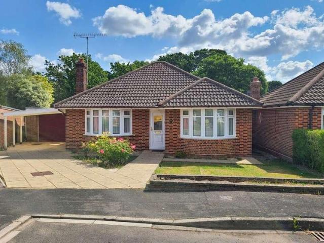 Bungalow for sale in Barton Stacey, Hampshire