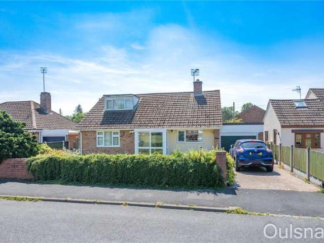 Bungalow for sale in Dodderhill, Crookhill