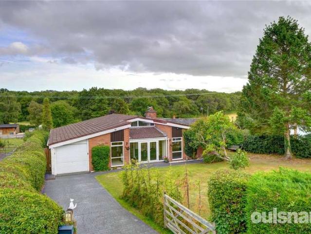 Bungalow for sale in Crookhill, Worcestershire
