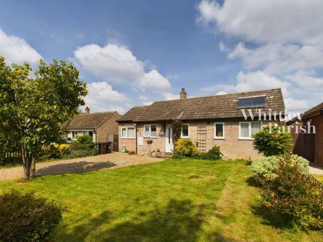 Bungalow for sale in Aslacton, South Norfolk