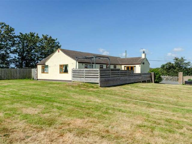 Bungalow for sale in Caergeiliog, Wales
