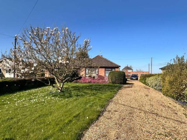 Bungalow for rent in Crowland, Gosberton Clough