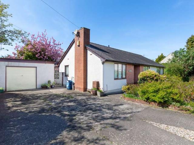 Bungalow for sale in Bangor, Wales