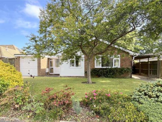 Bungalow for sale in Highcliffe