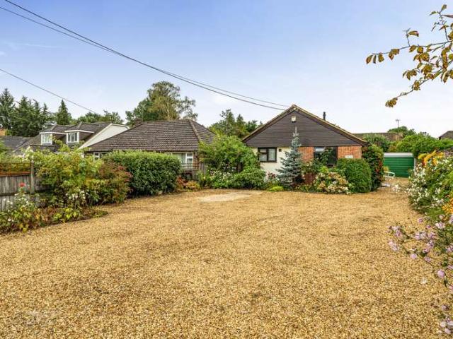Bungalow for sale in Finchampstead