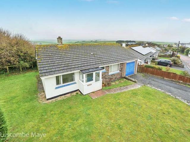 Bungalow for sale in Strode, Devon
