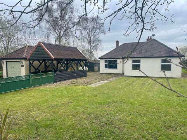 Bungalow for sale in Kelsale cum Carlton, Eastbridge