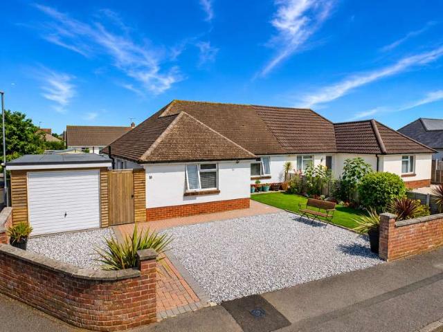 Bungalow for sale in Highcliffe