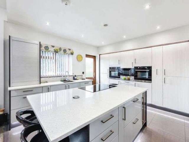 Bungalow for sale in Charing, Ashford
