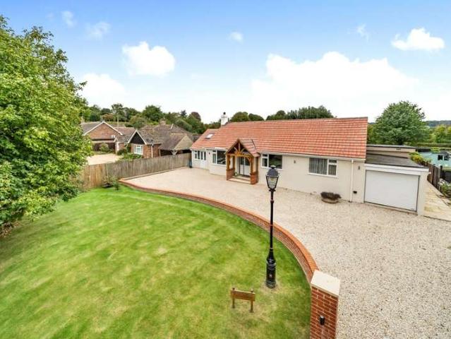 Bungalow for sale in Bolton Low Houses, Hampshire