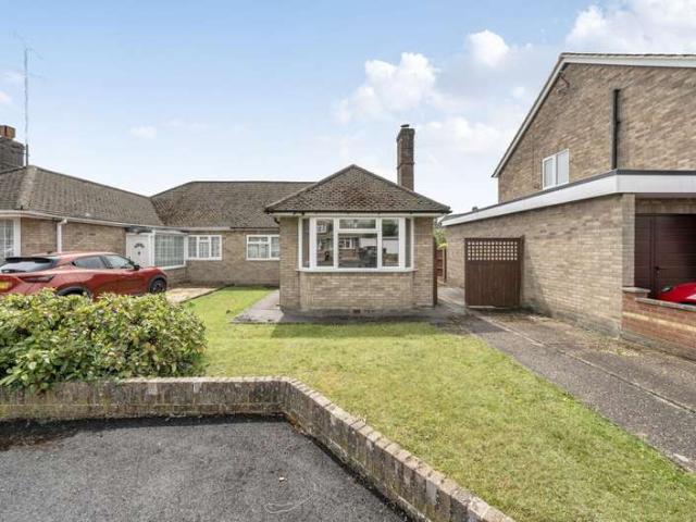 Bungalow for sale in Woodside Estate, Houghton Regis