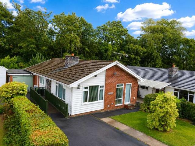 Bungalow for sale in Llanyre, Wales