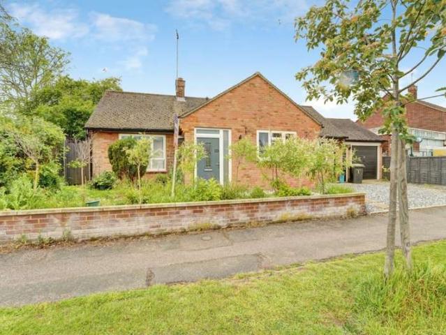 Bungalow for sale in Bedford