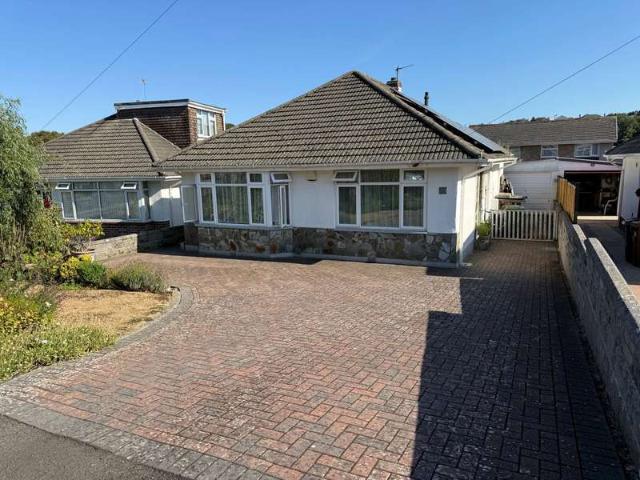 Bungalow for sale in Staddiscombe, Mount Wise