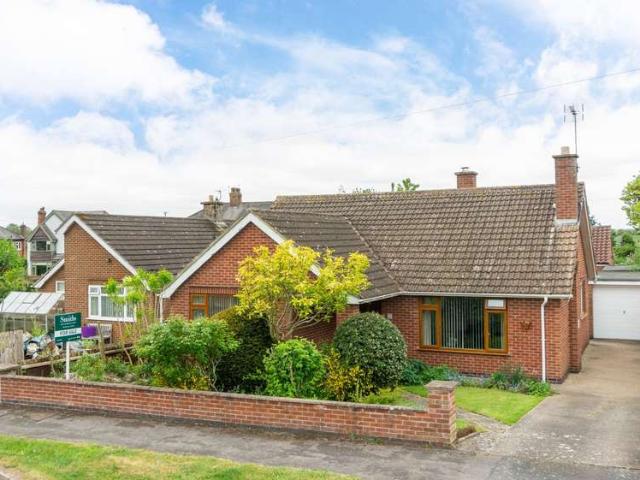 Bungalow for sale in Elmfield, Leicestershire