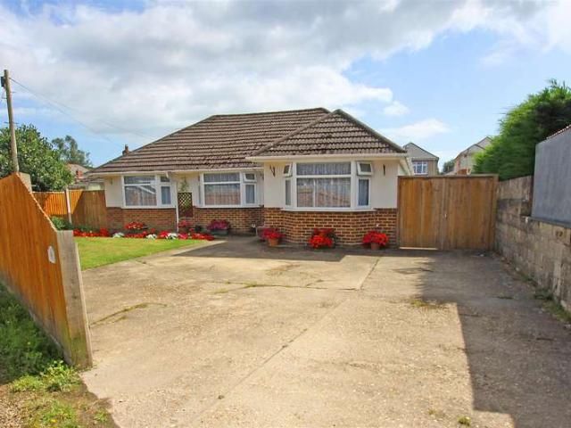 Bungalow for sale in Muscliff, Bournemouth