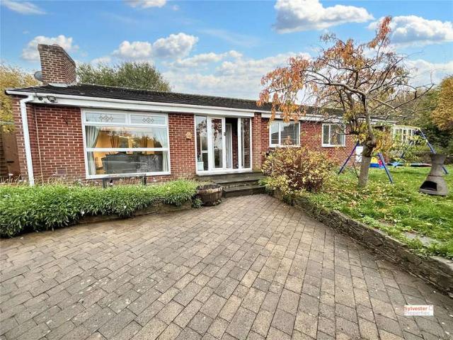 Bungalow for sale in Kiphill, Stanley