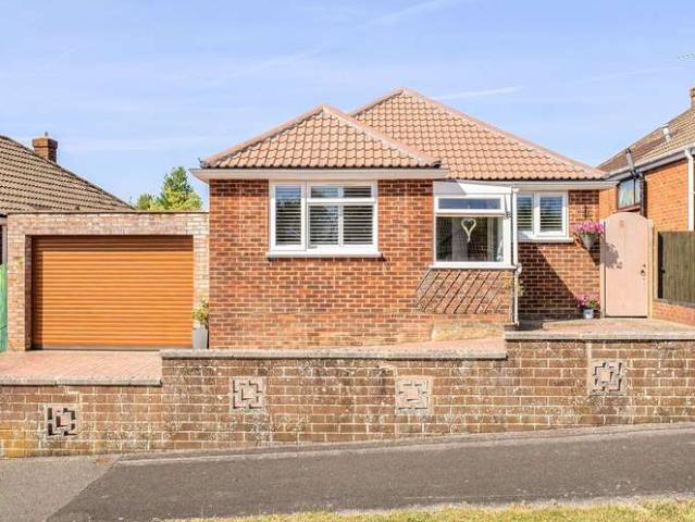 Bungalow for sale in Buckskin, Priest Down