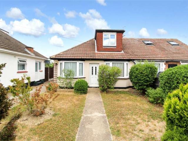 Bungalow for sale in Alton Barnes, Essex