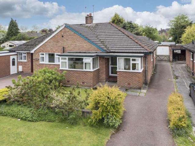 Bungalow for sale in Weaverham, Gorstage