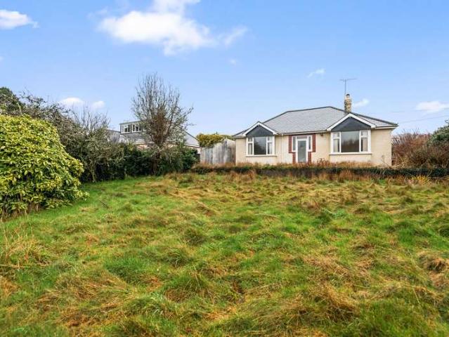 Bungalow for sale in Strode, Devon
