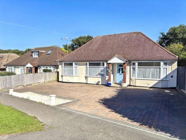Bungalow for sale in Little Common, Heathlands