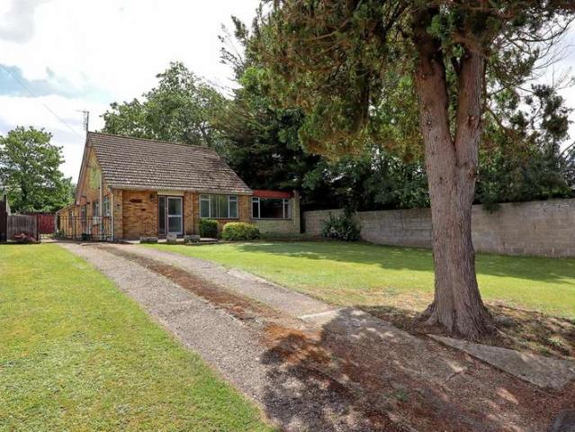 Bungalow for sale in Coggeshall, Chipping Hill