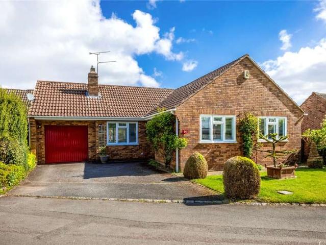 Bungalow for sale in Evershot, Oxfordshire