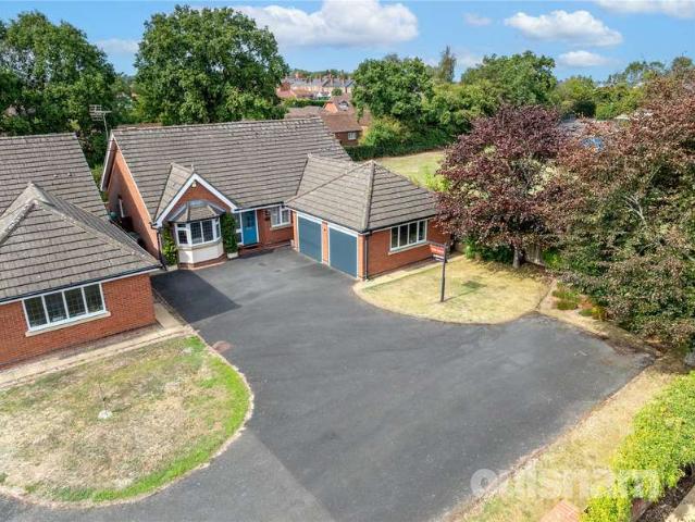 Bungalow for sale in Redditch, Crabbs Cross