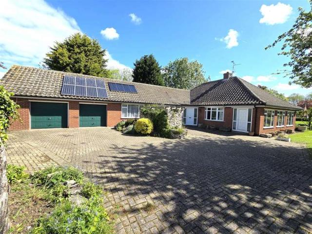Bungalow for sale in Costhorpe, East Midlands