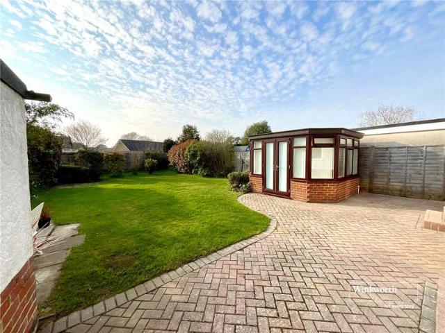 Bungalow for sale in Highcliffe